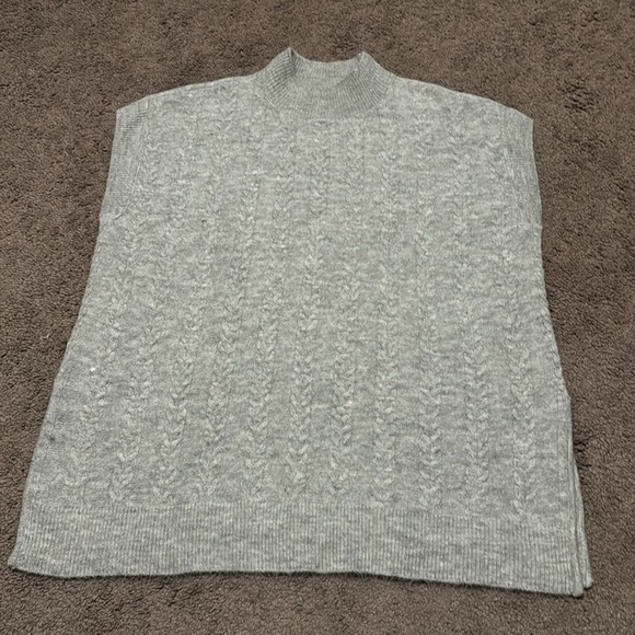 NWT New York & Co Sleeveless Sweater-Sz L-Cable Knit Detail-Grayish-Acrylic - Picture 11 of 15